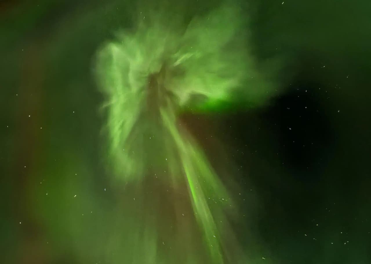 The Northern Lights in the starry skies of Lapland, a magical spectacle from the Far North.