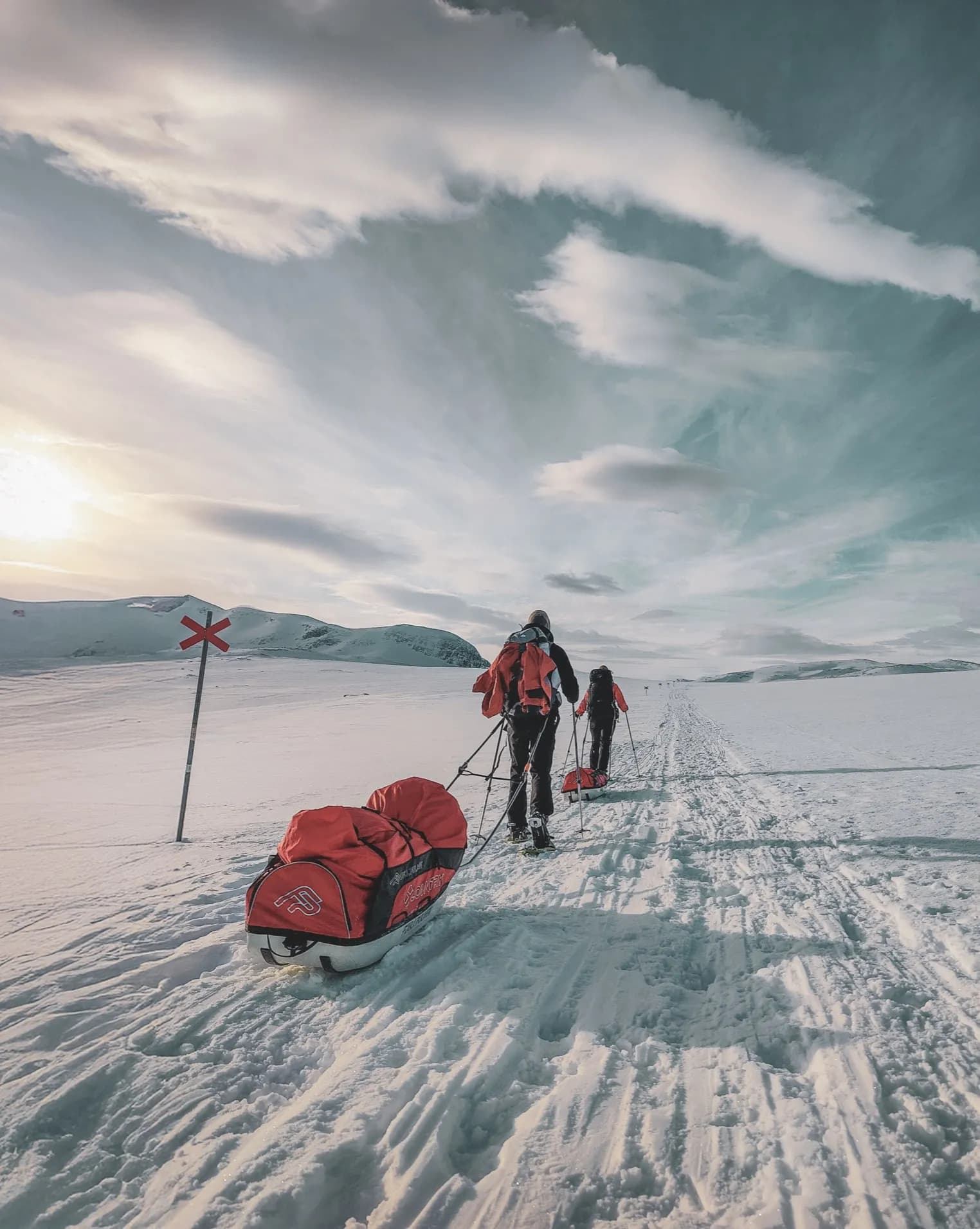 De legendarische Kungsleden op sneeuwschoenen en met pulka